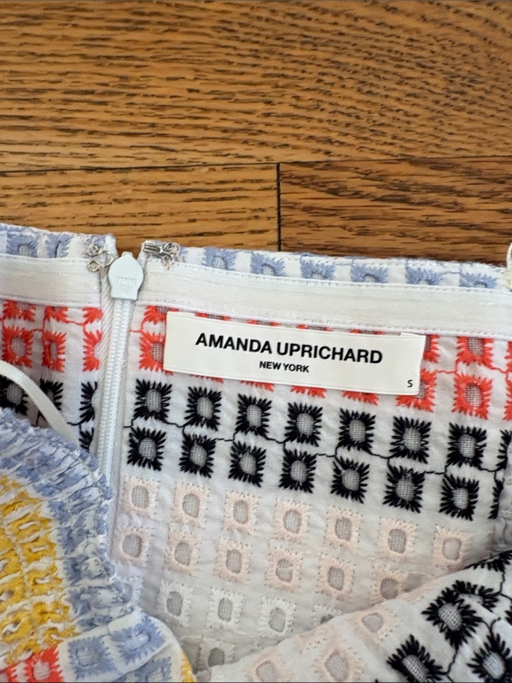 AMANDA UPRICHARD Trisha Neopolitan Stripe Eyelet S - Picture 4 of 5